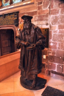 Statue of John Knox in St Giles Cathedral