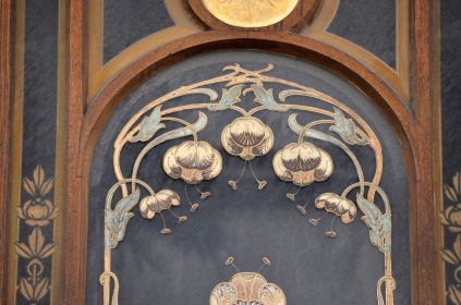 Detail of the Bouillon Racine